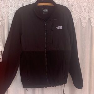 The North Face Men's Black Performance Jacket